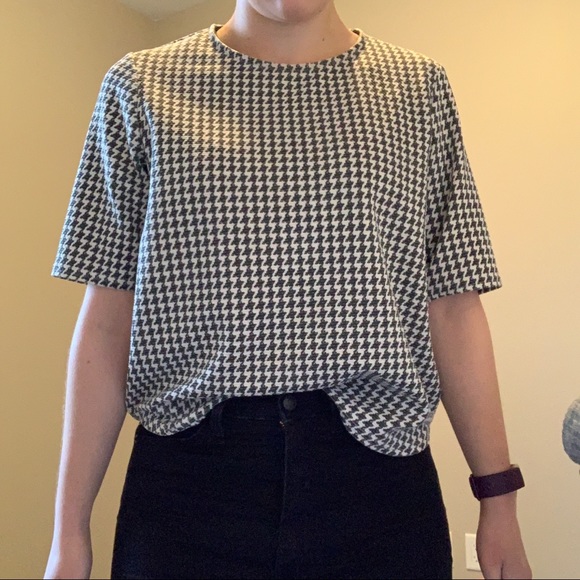 New Look Houndstooth Short Sleeved Top - Picture 5 of 9